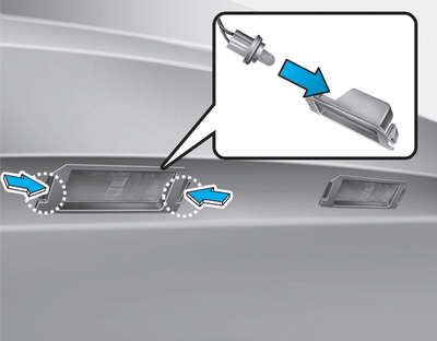 Hyundai i-20 Manuel de l'utilisateur : Remplacement de l'ampoule de  l'éclairage de la plaque d'immatriculation : Ampoules